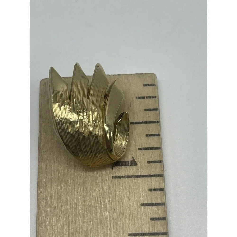 Vintage Tacoa Gold Tone Clip Earrings New